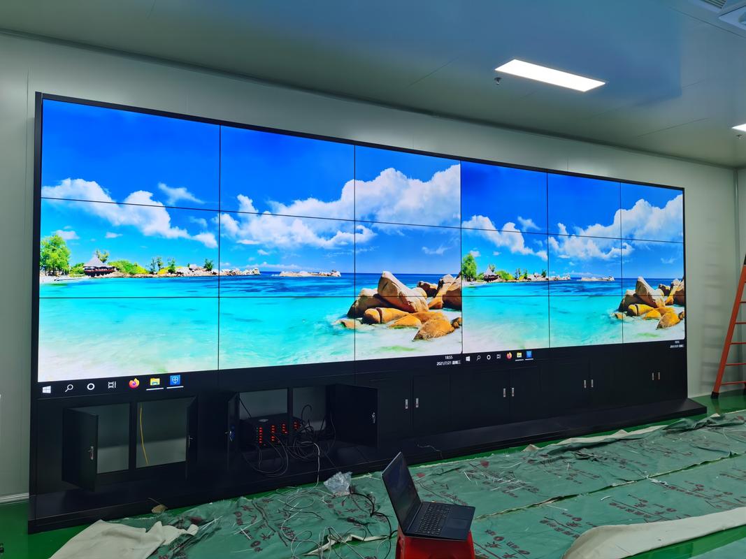 18台55寸1.7mm液晶拼接屏落地监控中心 科派科技打造高密度无缝可视中枢